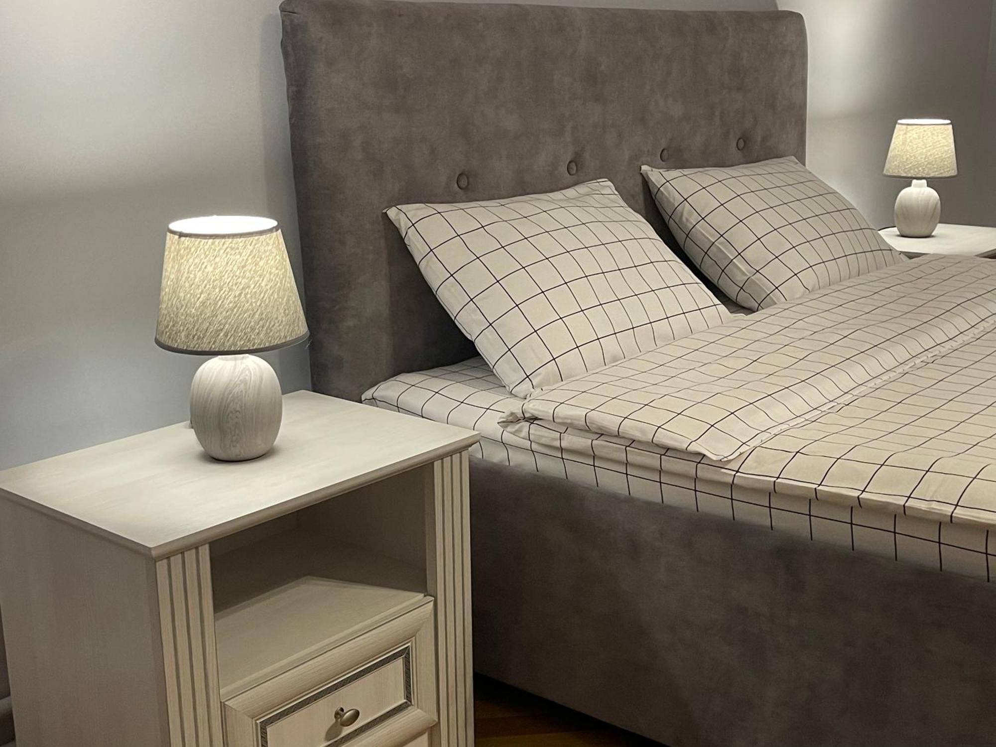 Apartment простора поряд чну Chernivtsi